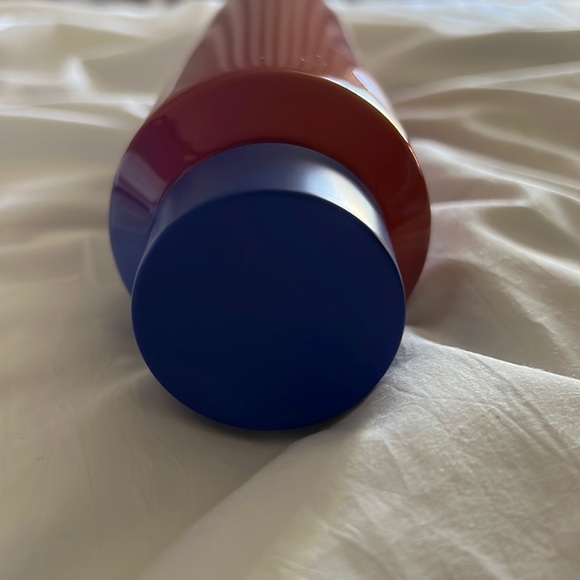 Starbucks Vacuum Insulated Water Bottle: Hawaii Collection - Picture 4 of 4